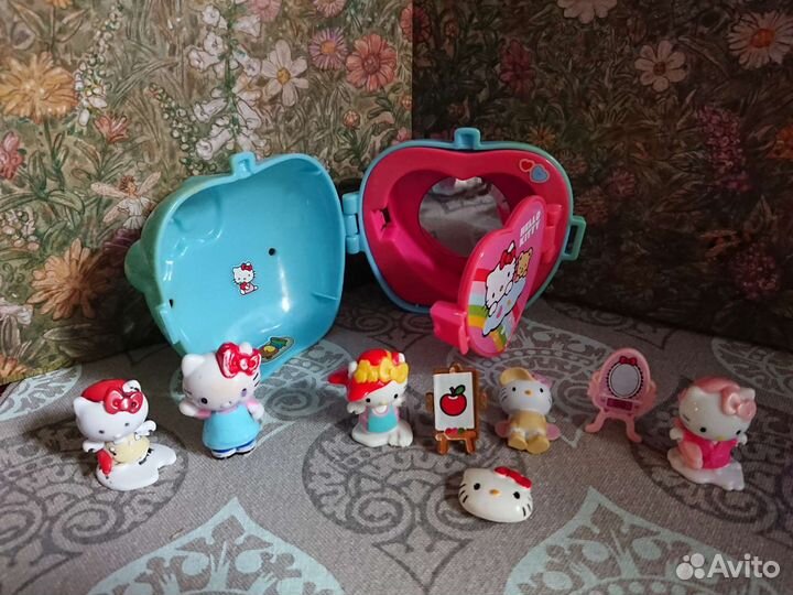 Фигурки Лунтик от киндеров, Хеллоу кити