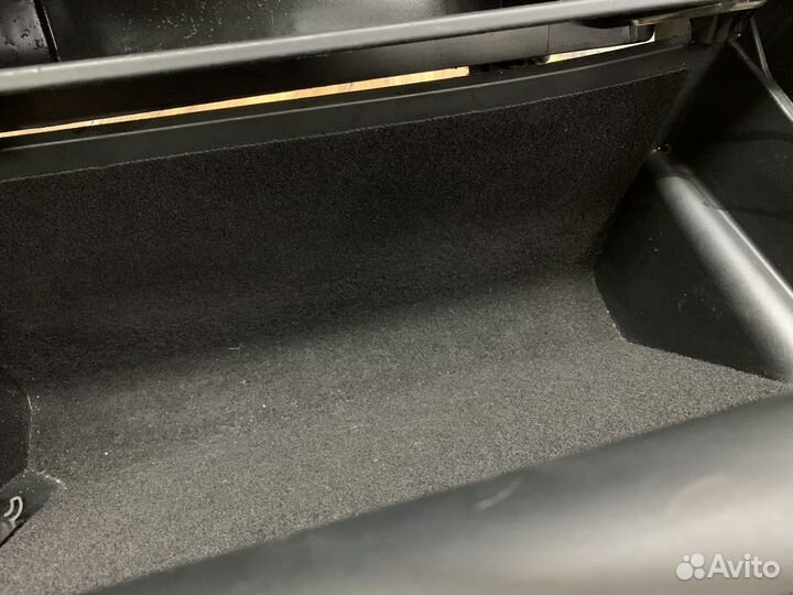 Skoda Octavia A7 Бардачок