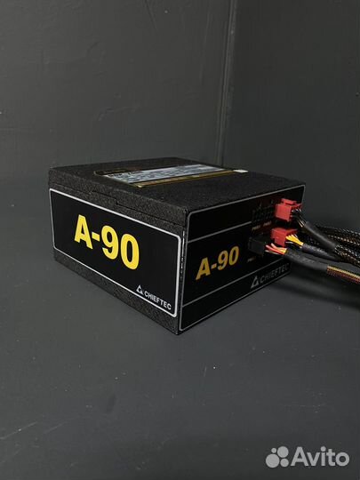 Блок питания - Chieftec 750W Gold