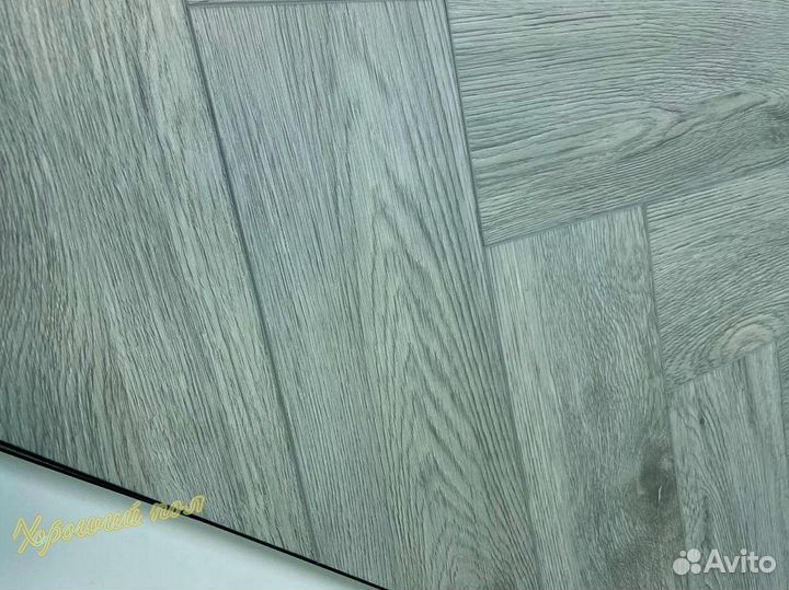 Виниловый ламинат елочкой