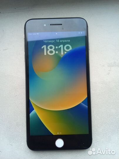 iPhone 8 Plus, 64 ГБ