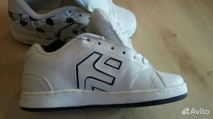 Модные кроссовки 37,5 р-р по стельке 23,5 кожа