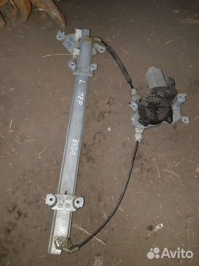 Nissan Note стеклоподъёмник передний левый