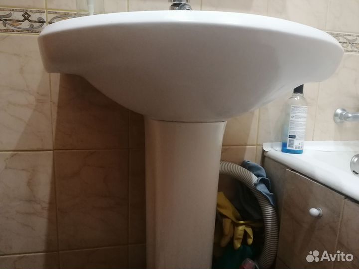 Раковина с пьедесталом бу