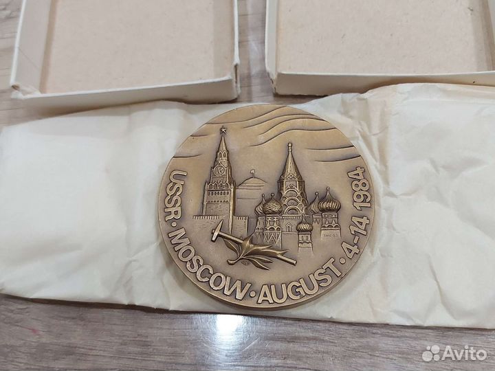 Настольная медаль геологический конгресс. Москва