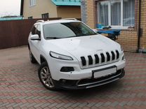 Jeep Cherokee 3.2 AT, 2014, 128 000 км, с пробегом, цена 2 150 000 руб.