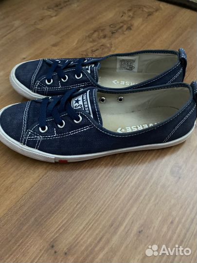 Продаю Converse оригинал размер 39