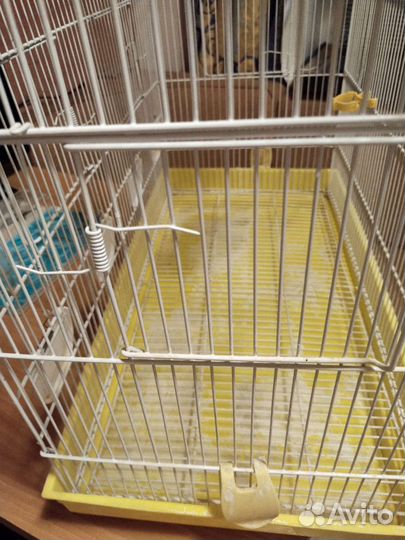 Большая клетка для птиц