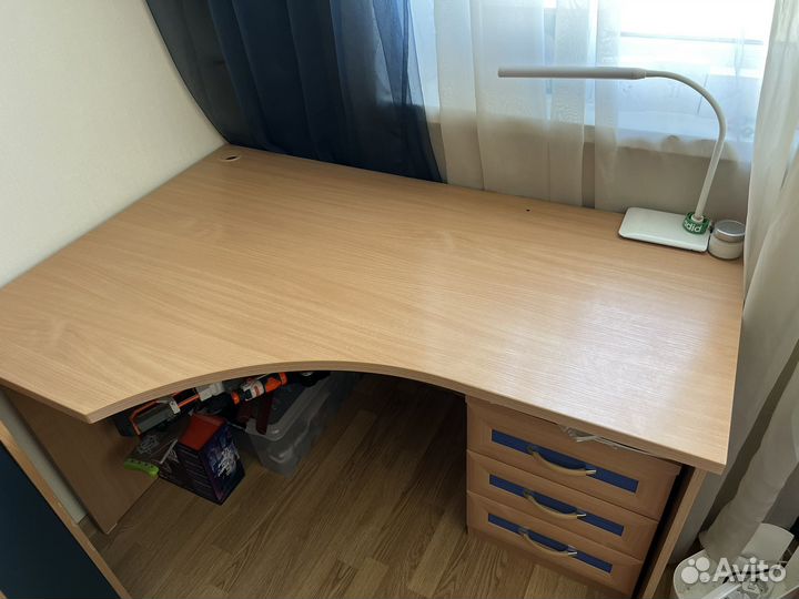 Компьютерный/письменный стол б/у