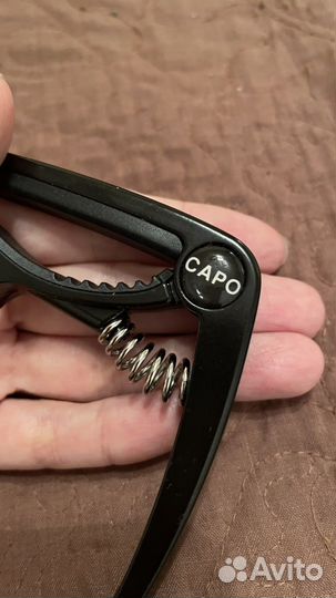 Каподастр для гитары