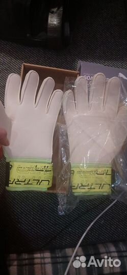 Перчатки вратарские