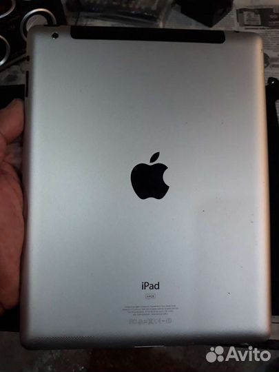 iPad - 2. 64гб + Cellular 3g