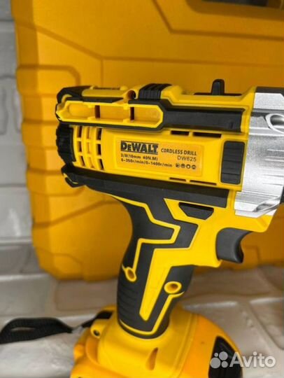 Набор шуруповёрт DeWalt 21v с инструментами