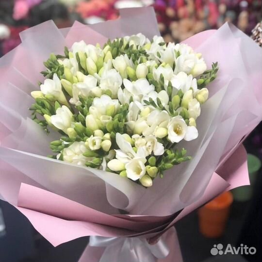 Букет 280 Фрезия белая 101 шт