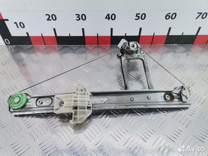 Стеклоподъемник Ford Focus рест. 2003 1331607