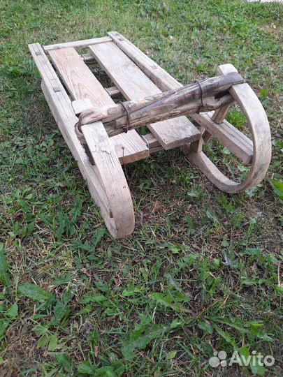 Зимние сани ретро