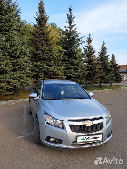 Chevrolet Cruze 1.6 AT, 2011, 147 700 км