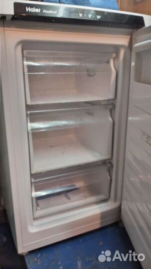 Морозильная камера Haier HF-82WAA