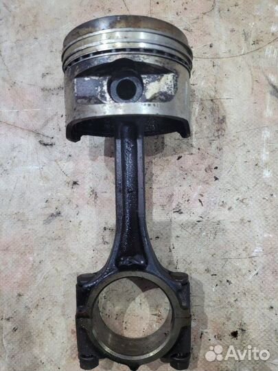Поршень с шатуном Hyundai Accent седан G4EK 1995