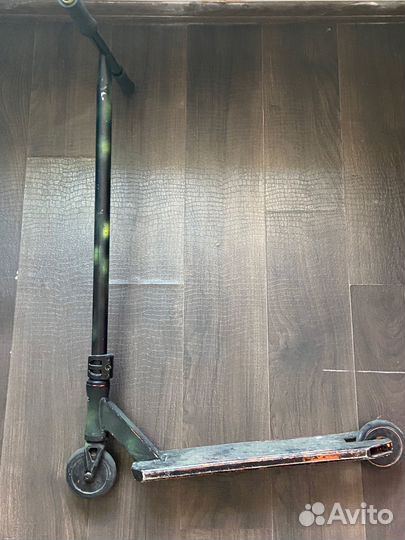 Трюковой самокат Virus