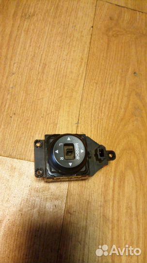 Блок управления зеркалами Hyundai solaris 1