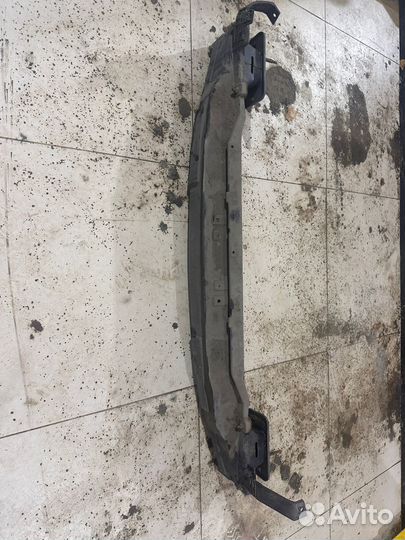 Усилитель заднего бампера I40