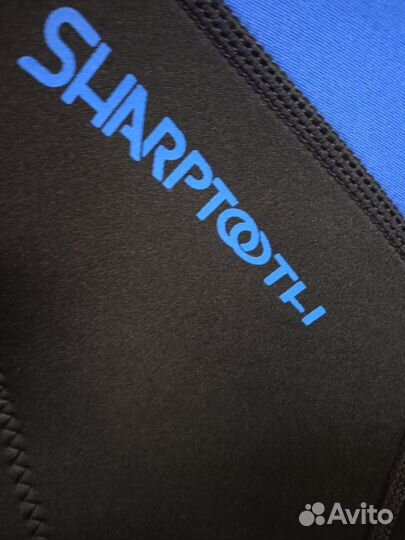 Абсолютно новый Детский Гидрокостюм 9-10 лет