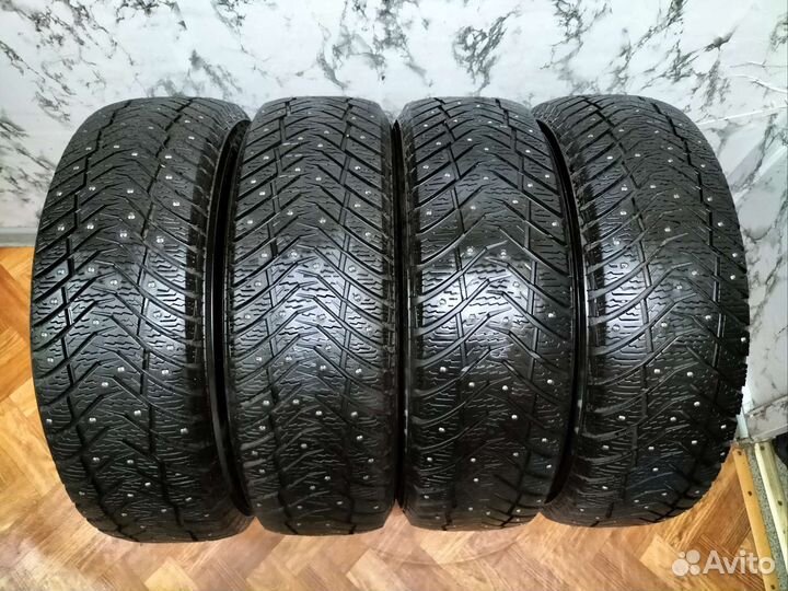 Yokohama IceGuard Stud IG65 225/65 R17 106T