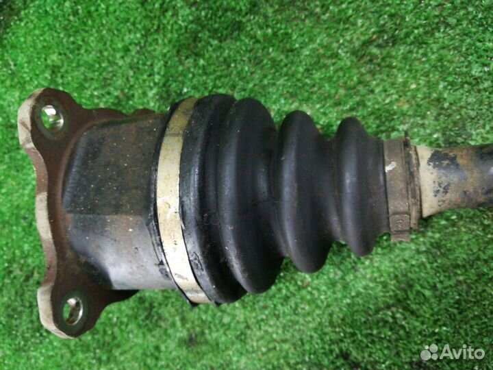 Полуось передняя правая (приводной вал, шрус) Suzu