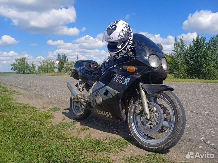 Yamaha fzr250rr