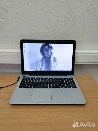 Мощный Asus i3/FullHD/ssd