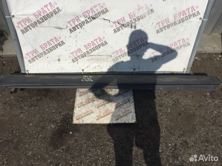 Мерседес М-Класс Накладка порога правая