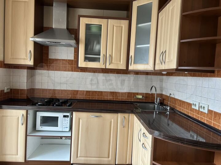 2-к. квартира, 50 м², 2/5 эт.