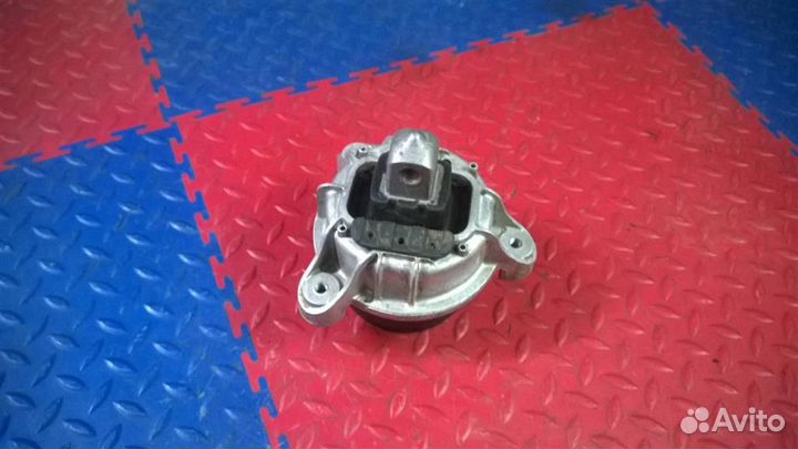 Опора двигателя левая BMW 5-серия F10/F11