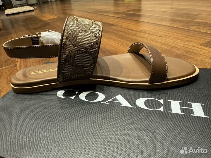 Новые босоножки coach