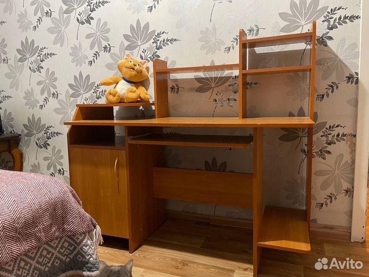 Компьютерный стол б/у