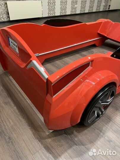 Детская кровать машина бу с матрасом