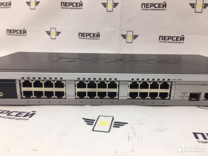 Коммутатор D-Link DES-3526