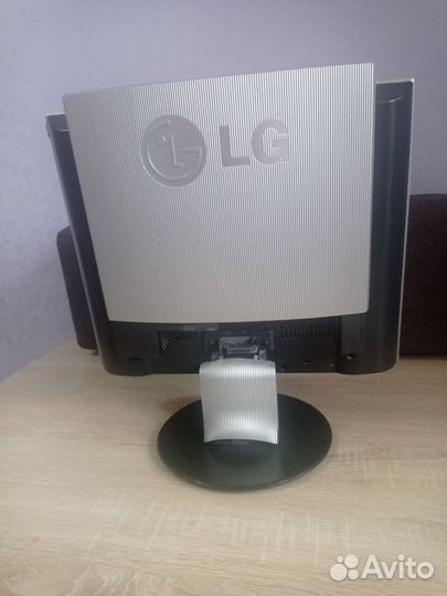 Монитор LG 17 дюймов