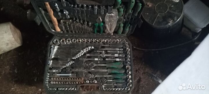 Продам автомобильный набор