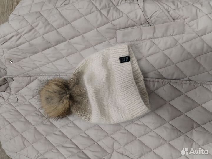 Шапка женская с помпоном