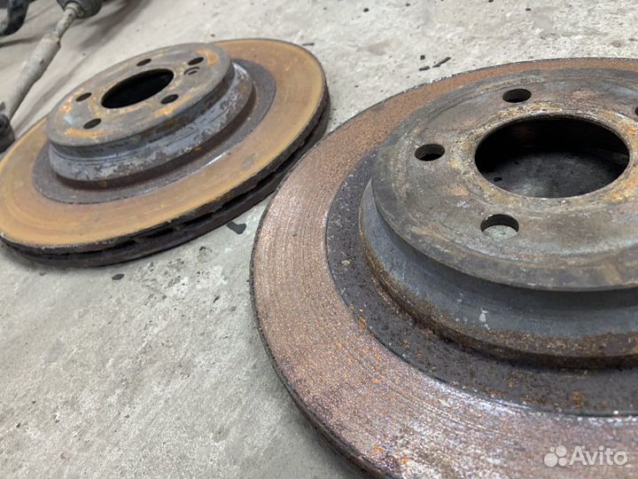 Тормозной диск Mercedes w221