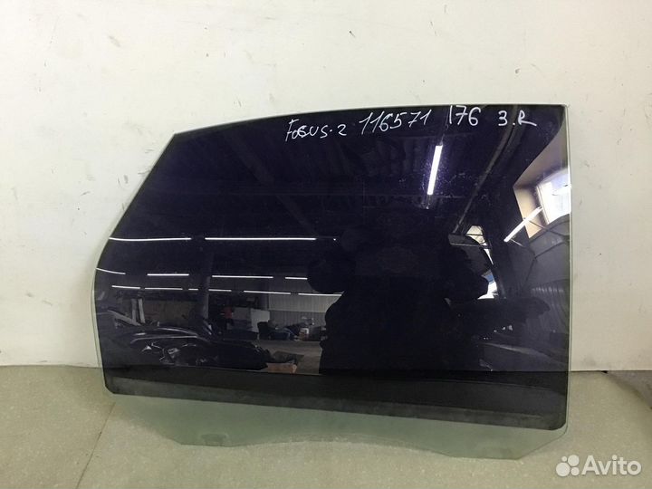 Стекло двери задней правой Ford Focus II 2008-2011