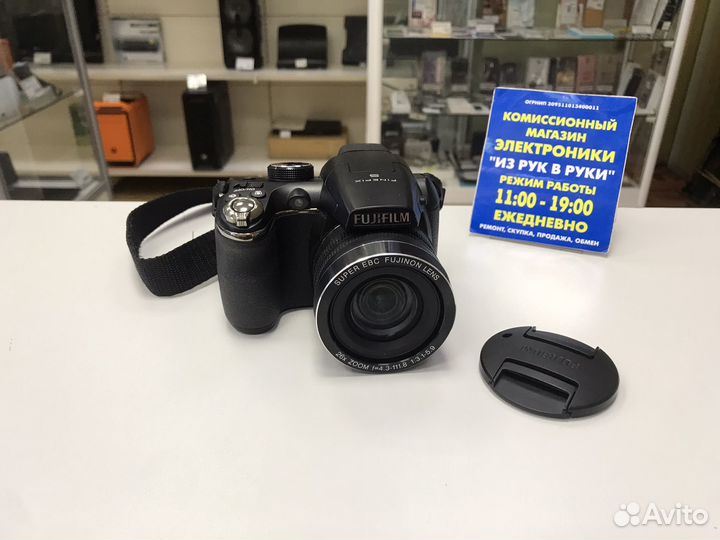 Компактная камера FujiFilm FinePix S4300