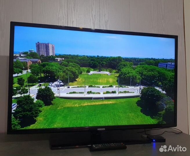Телевизор Samsung SMART tv WiFi
