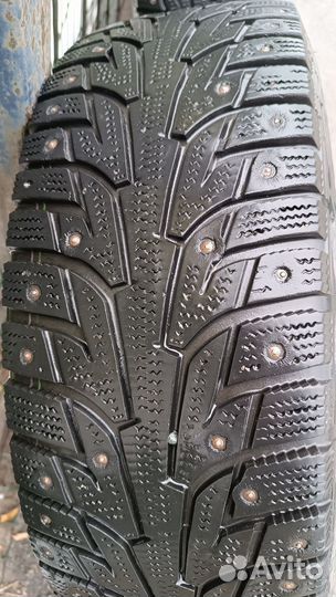 Hankook Winter I'Pike 215/65 R16 98T