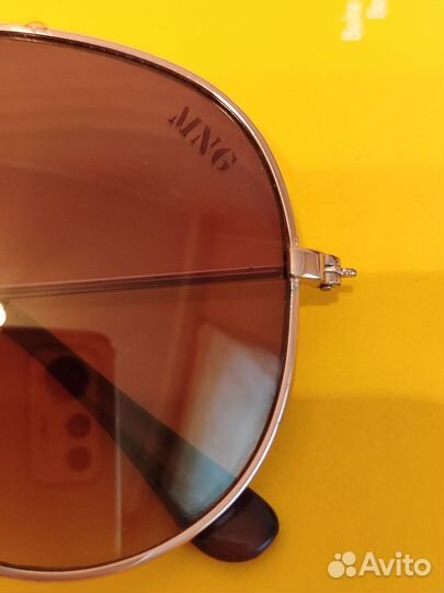 Солнцезащитные очки Mango