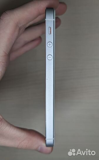 iPhone 5S, 32 ГБ