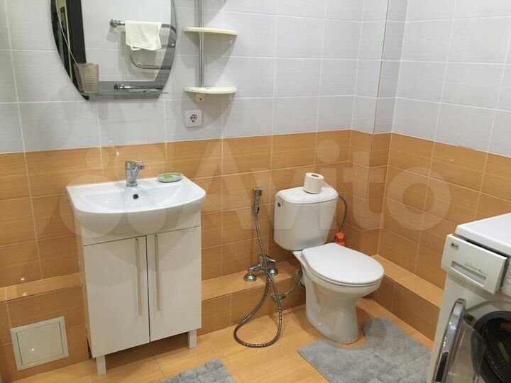 2-к. квартира, 60 м², 9/16 эт.