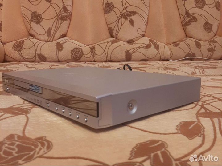 DVD плеер LG DS375. Включали несколько раз